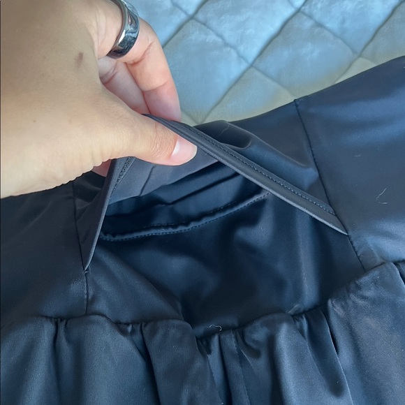 HALARA Double Lined Black Shorts - Picture 3 of 5